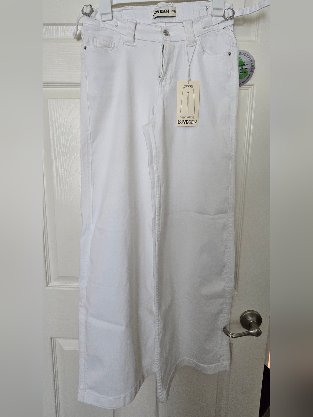 Lovegen Super Wide-Leg Jeans in White